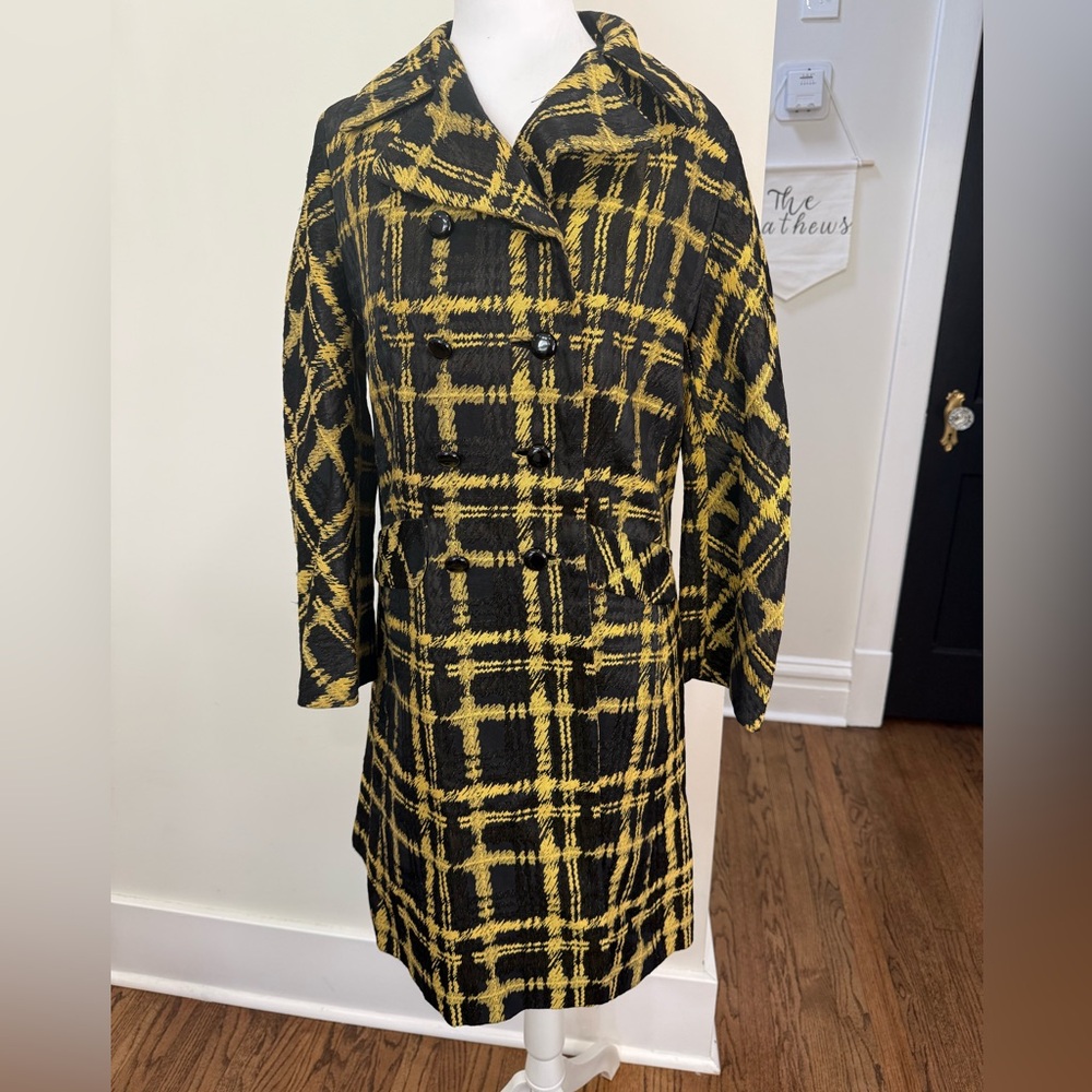 WonderWeather Black and yellow plaid double breasted all purpose water repellent